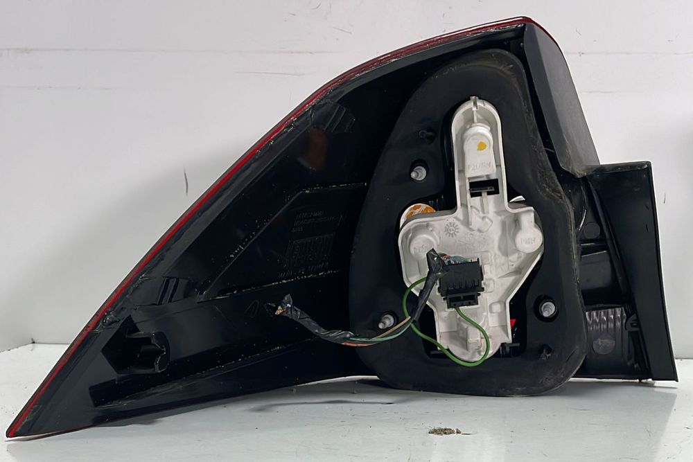 FAROLIM TRASEIRO DIREITO RENAULT MEGANE II (BM0/1, CM0/1, KM0/1, EM0/1