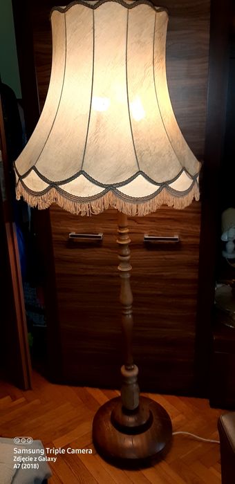 Sprzedam lampę podłogową z czasów prl-u lata 60