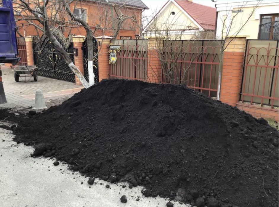 Грунт на підсипку. Планувальна земля. Суглинок.Ґрунт для підняття.