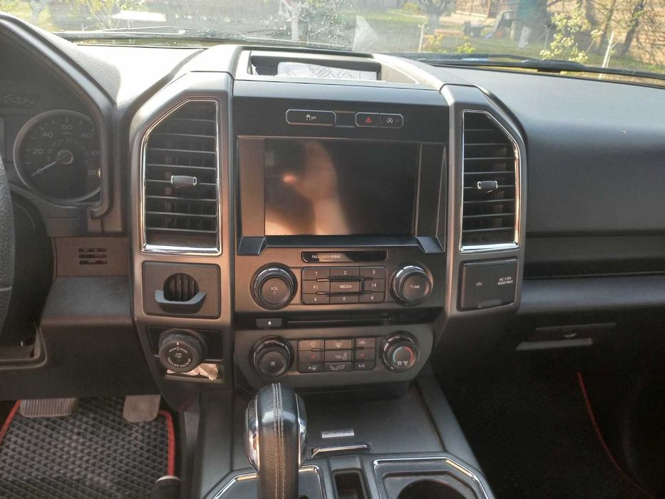 Продам FORD F-150 2016