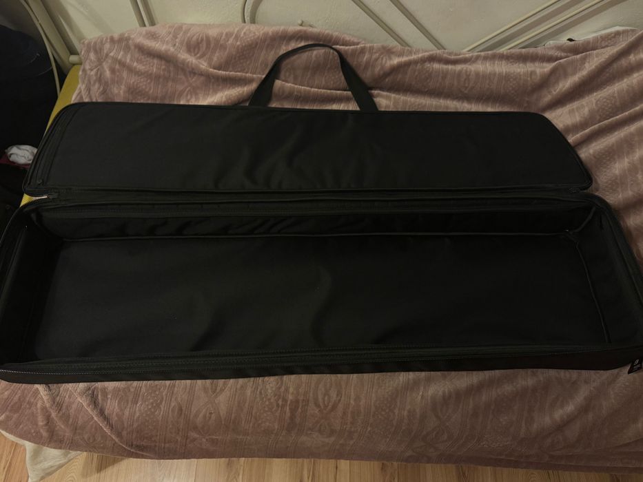 Roland RD 64 cyfrowe pianino ze sztywnym futerałem