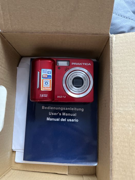 Aparat Praktica DCZ 7.2