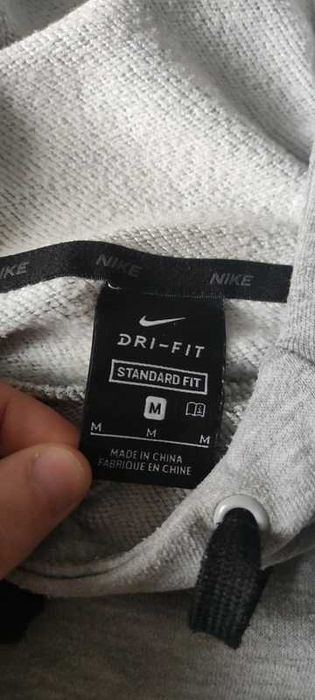 Bluza Nike Dri-fit z kapturem logo szara