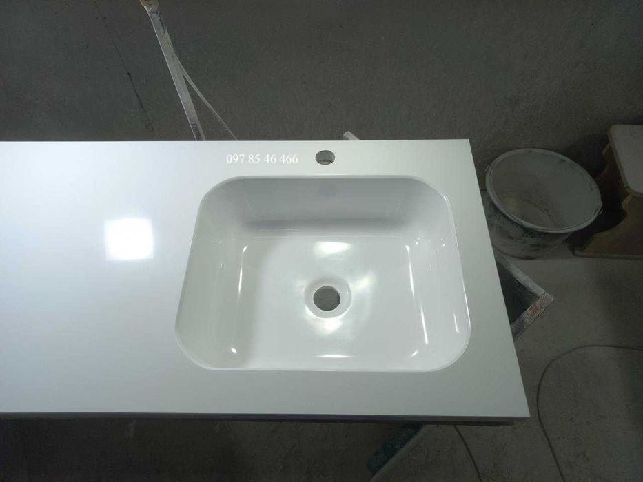 Тумба з стільницею над пральною машиною