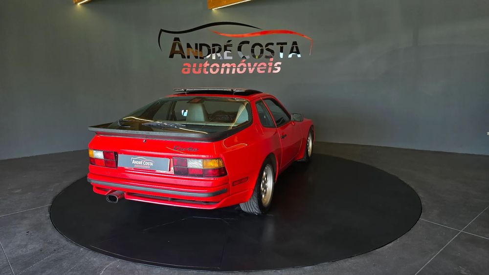 Porsche 944 Turbo S