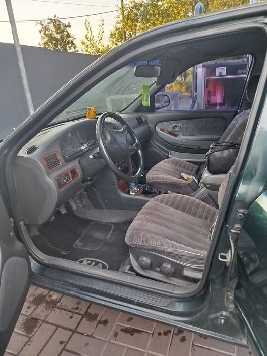 Продам Kia clarus, 1998 року