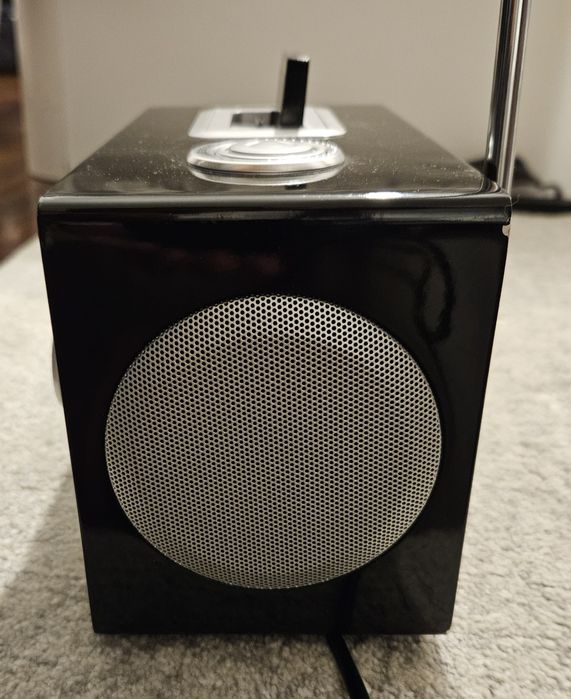 Rádio com IPOD docking station e despertador