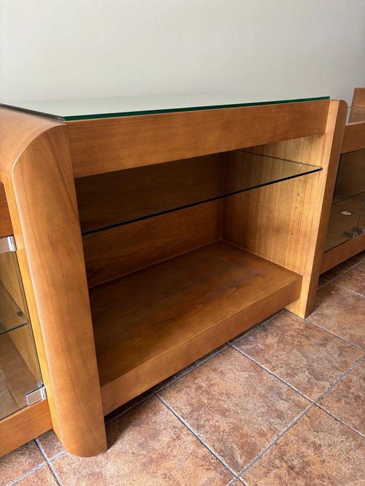 Móvel TV madeira maciça (3.00 x 0.80)