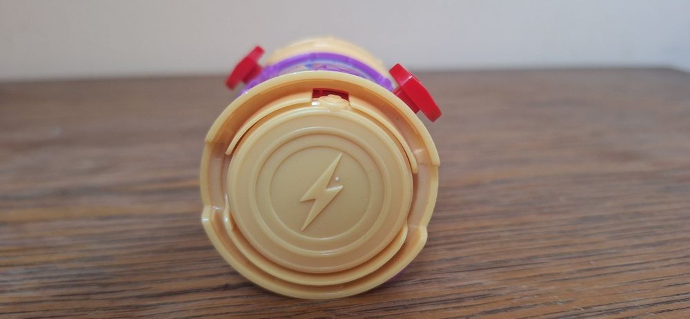 SuperZings – kapsuła + figurka