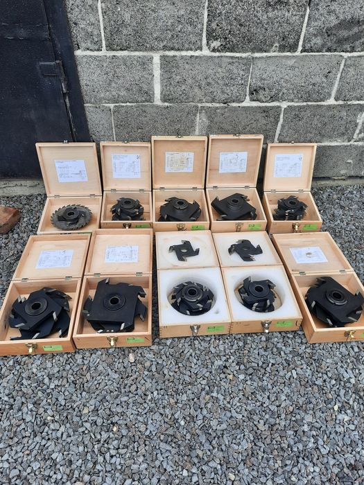 Фрези по дереву,вікна.