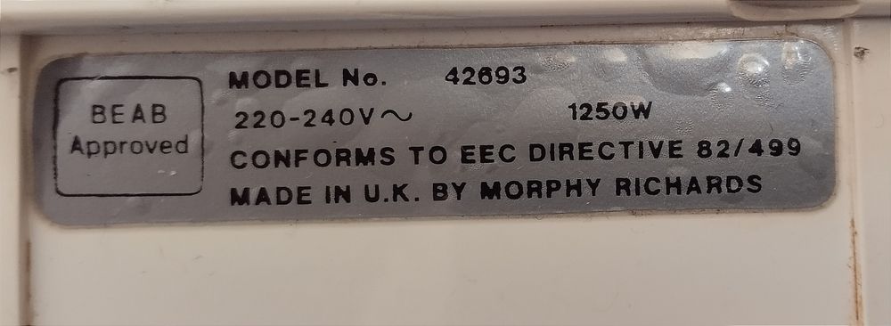 Праска Утюг morphy richards