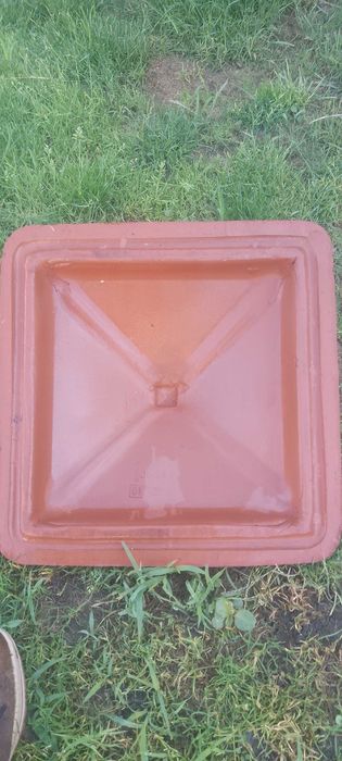 Daszek ceramiczny na słupek ogrodzeniowy