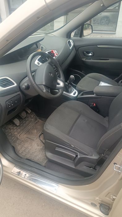 Легкові автомобілі