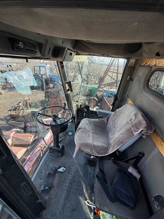 Комбайн Claas Mega 208