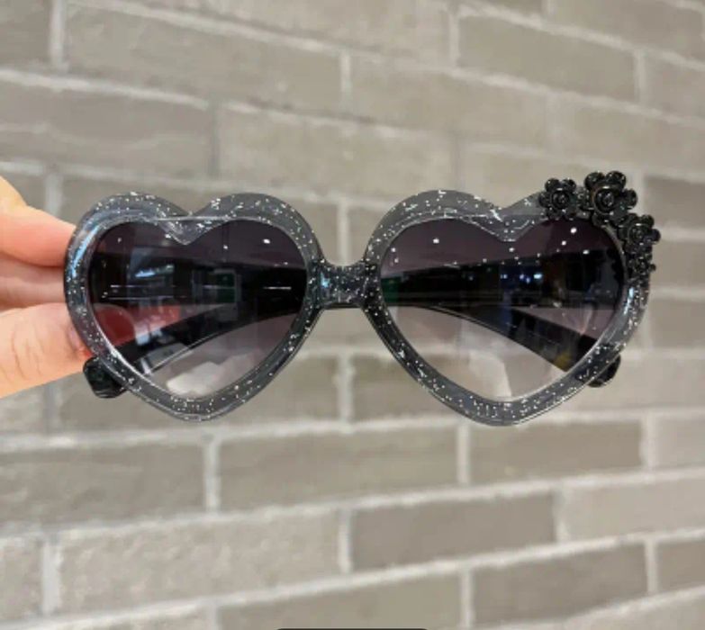 Okulary przeciwsłoneczne dla dziewczynki stan nowy