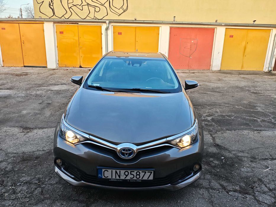 Toyota Auris II Hybrid