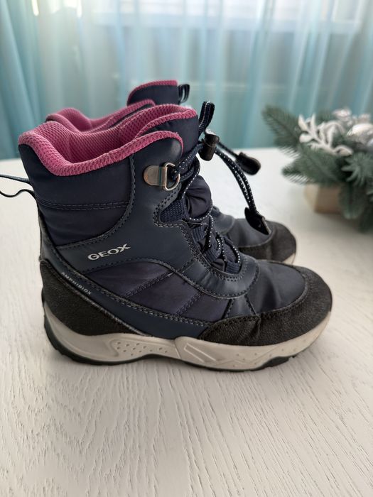 Geox зимові черевики для дівчики/ стан нових, 28 розмір