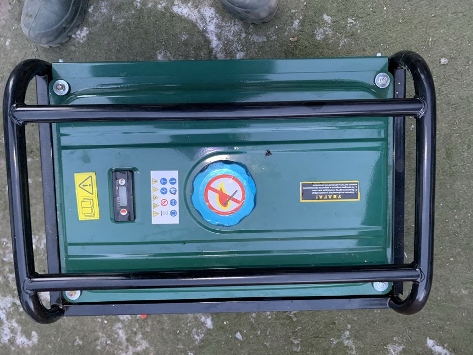 Продам Генератор,разом з балонами,майже Новий.торг