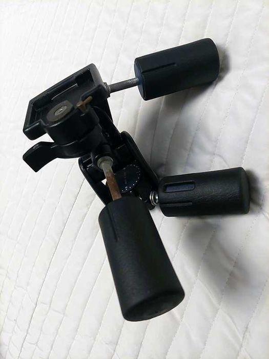 Manfrotto 141 RC Cabeça Foto / Video Pan+Tilt+360º
