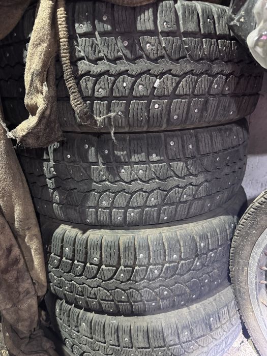 Продам зимнею резину 185/60/14