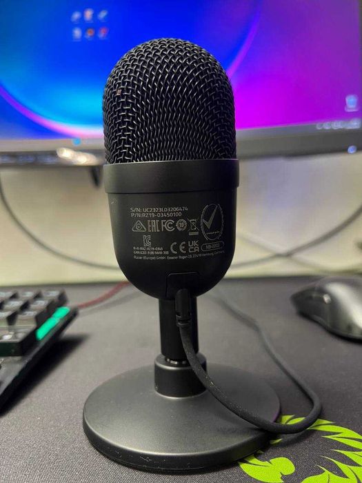 Мікрофон Razer Seiren mini