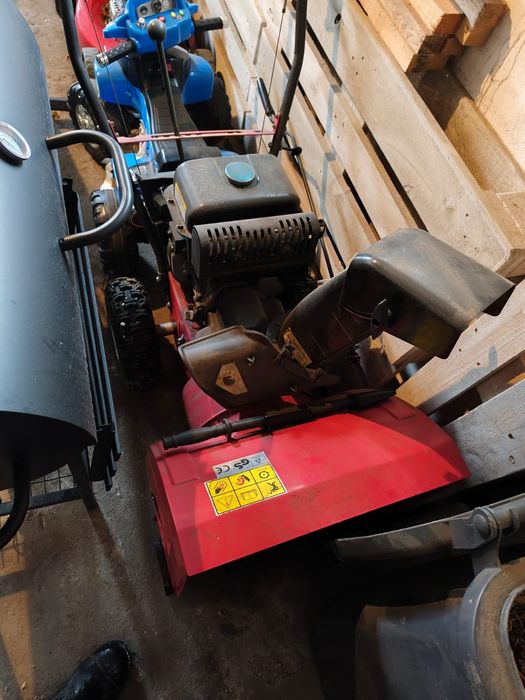 Odśnieżarka spalinowa