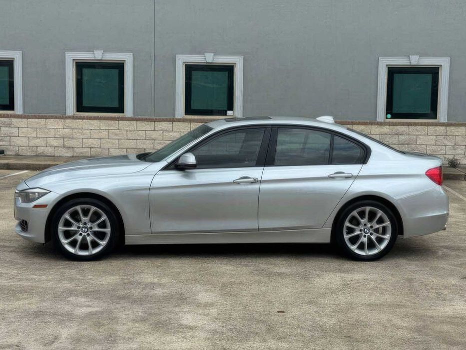 BMW 3 Series 320i      2014