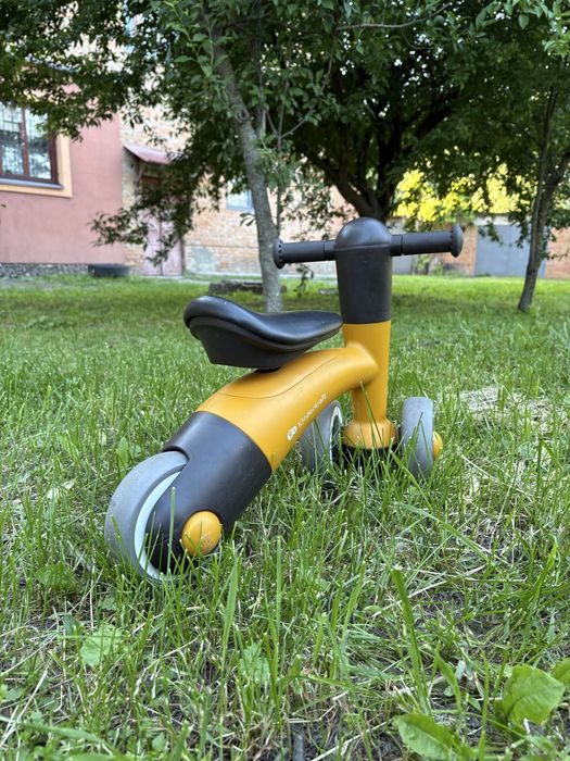 Біговел Kinderkraft Minibi Honey Yellow жовтий із чорним