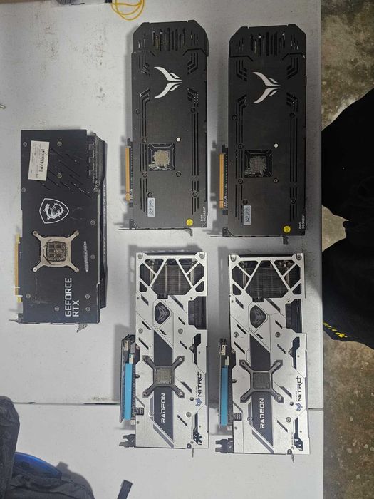 5 Placas Gráficas RX 6700 XT / RTX 3080 – Excelente estado