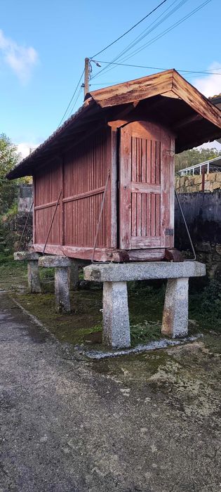 Espigueiro/canastro antigo