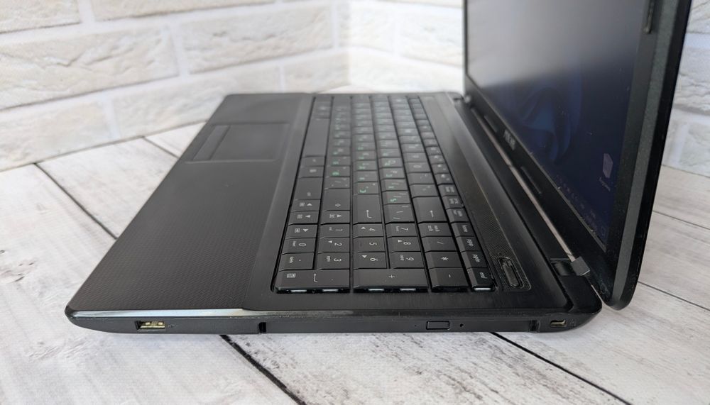 Ноутбук | intel Core i5 | 8GB RAM | AMD Radeon | SSD120+HDD320