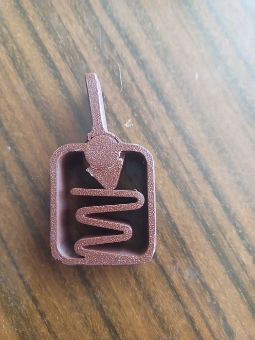 Mały bronzowy kliker