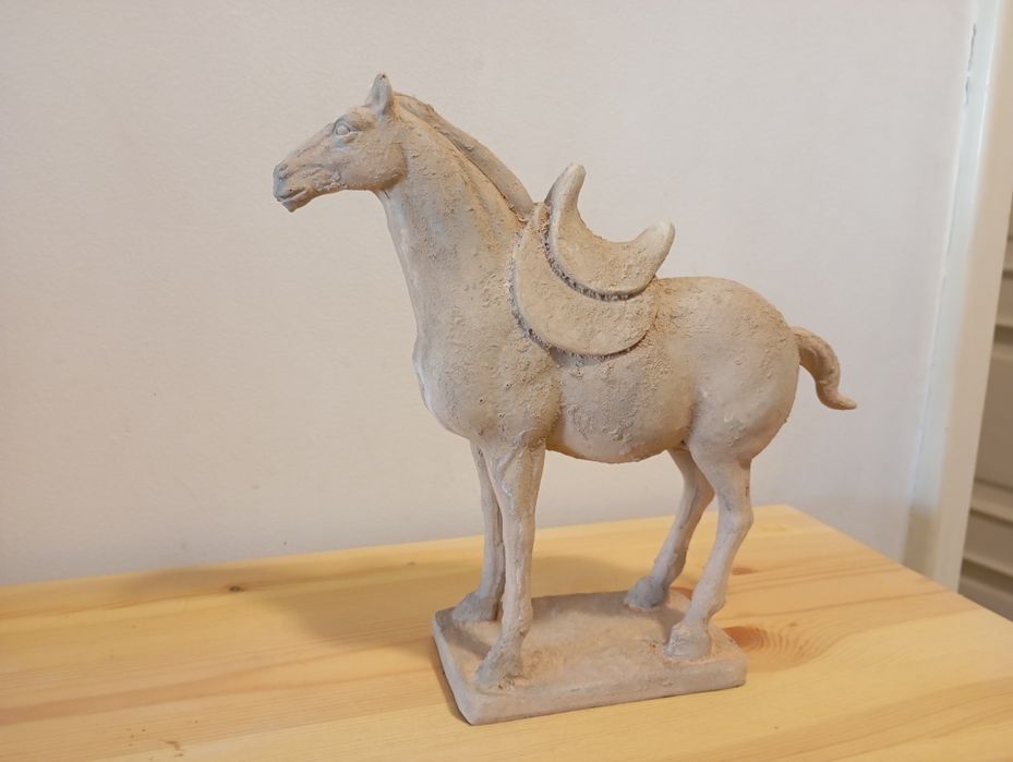 Cavalo decorativo terracota