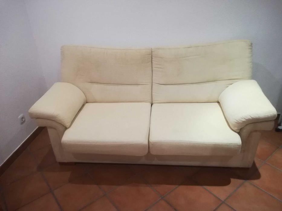 Sofá dois lugares