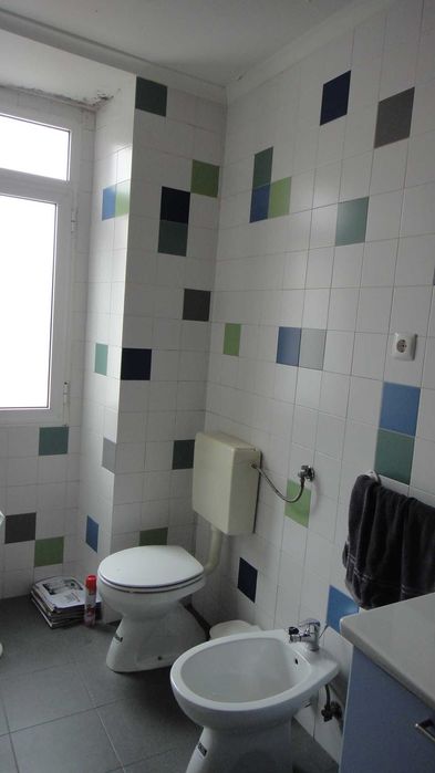 Quarto junto metro Anjos com Recibo e despesas incluidas