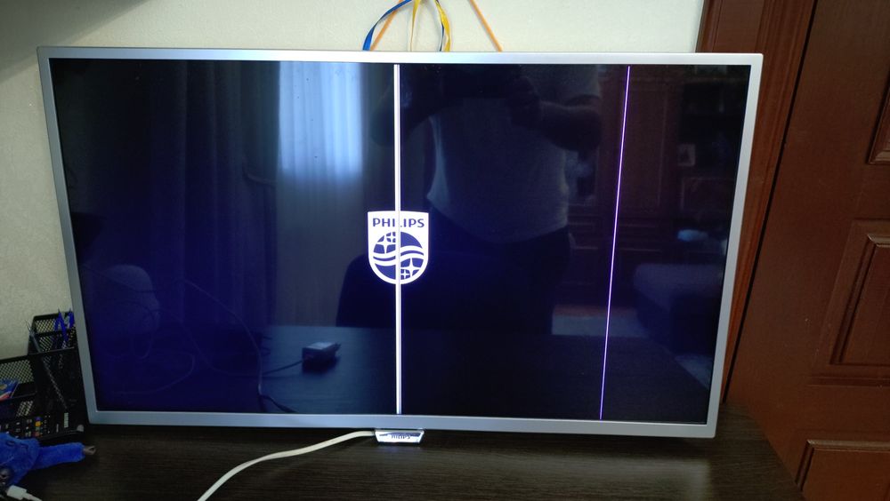 телевізор Phillips 32PFT6500