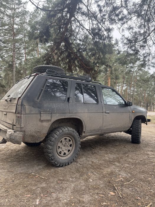 Продам Nisan terano