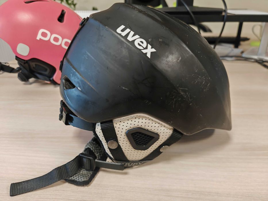 kask narciarski UVEX 58-61cm