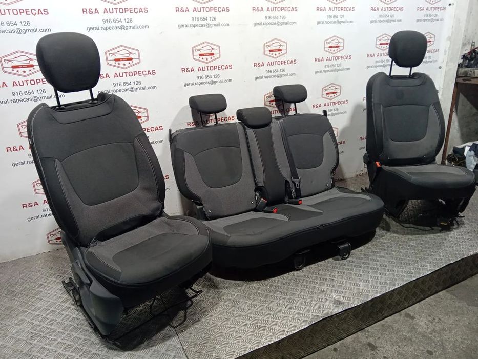 Conjunto de Bancos Renault Captur em Tecido Original