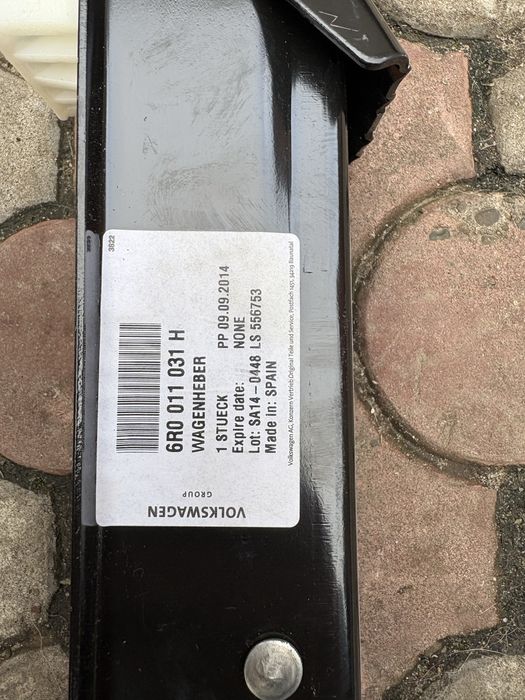 Домкрат Volksvagen Golf Passat Audi a3,а4,аб