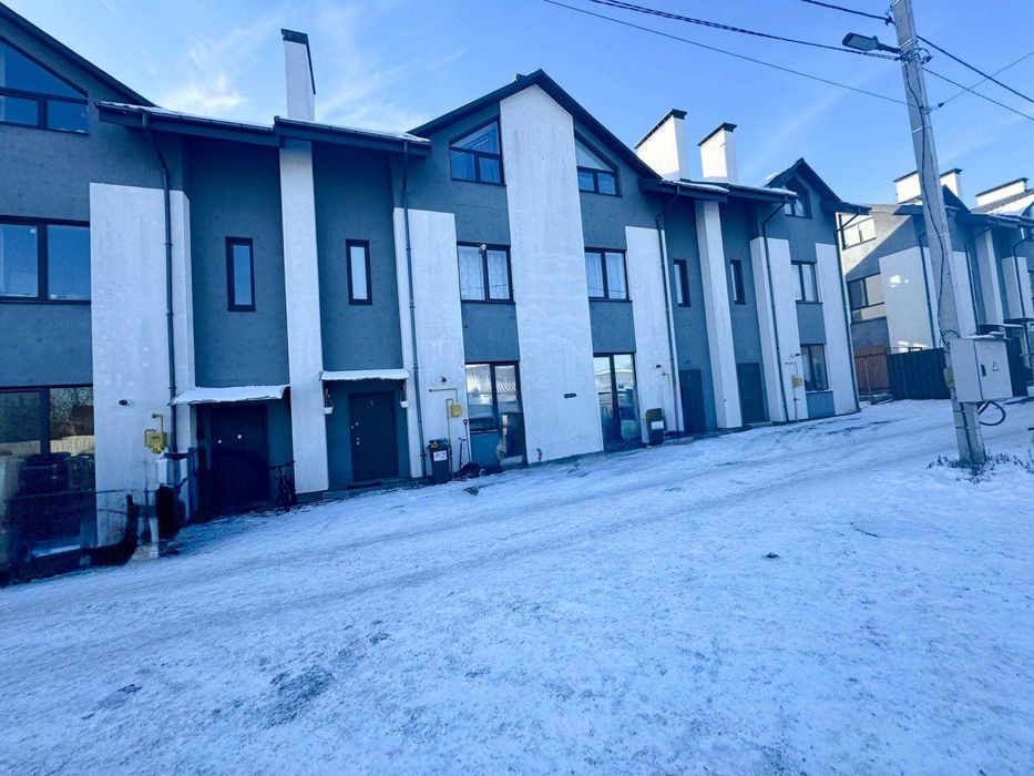 Кутовий таунхаус в м. Буча з мансардою, 123 кв.м.