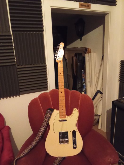 Fender Standard Telecaster