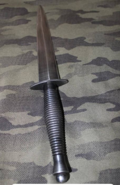 Facas / adagas militar