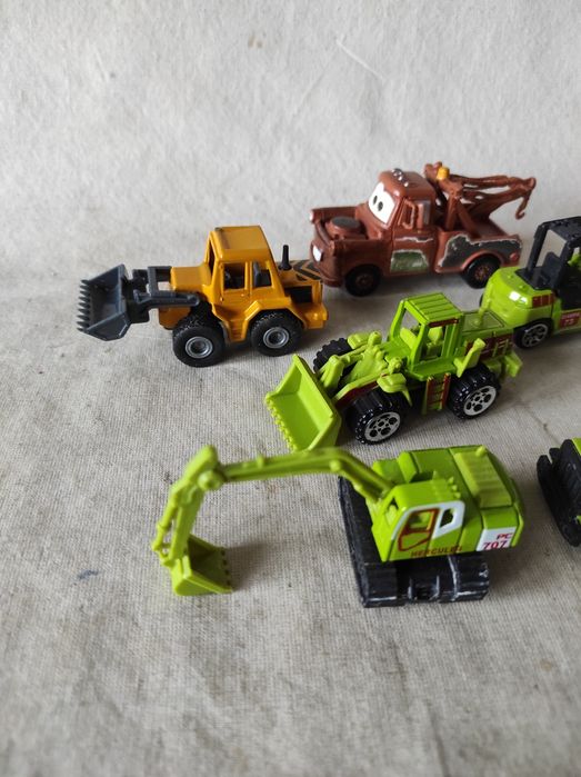Samochodziki maszyny budowlane zabawki dla chłopca 7 sztuk