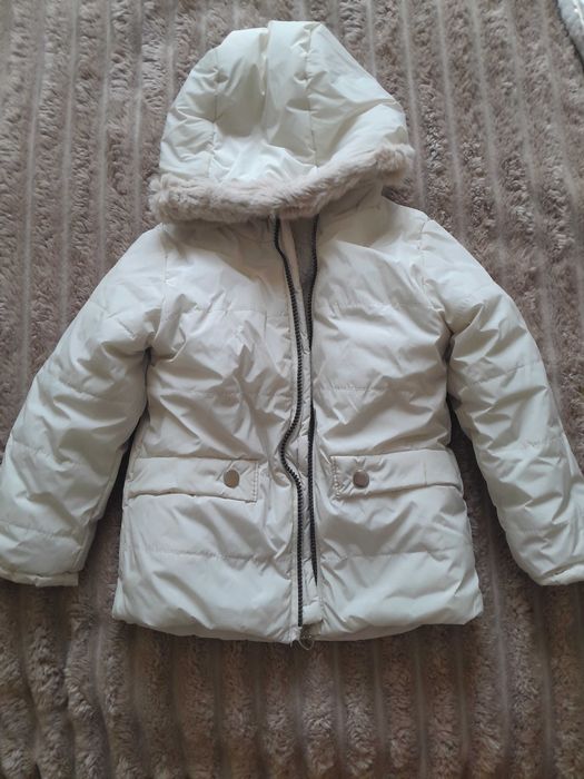 Куртки зимові на дівчинку