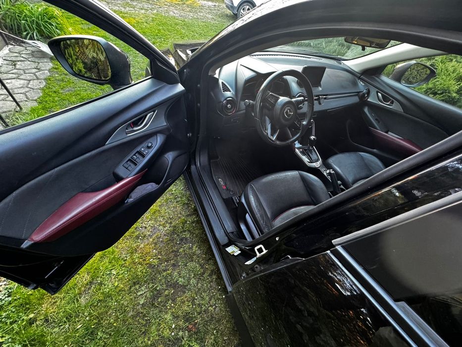 Mazda CX-3 гарний автомобіль