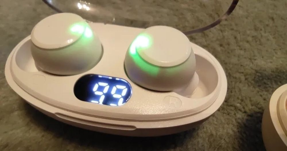 White Bluetooth Headphones – Free Shipping within 48 Hours64751092879874121