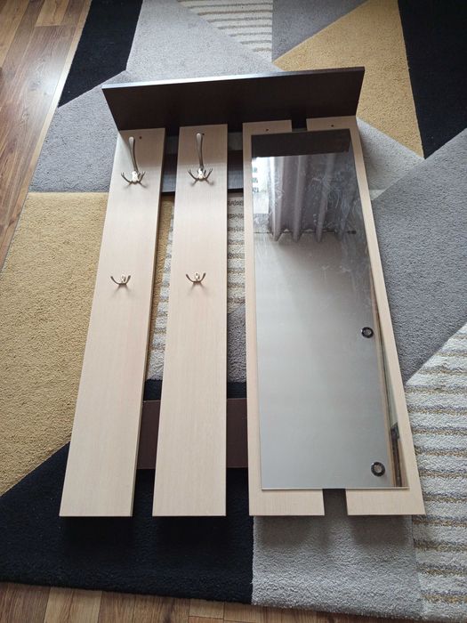 Szafka na buty masywna z wieszakiem