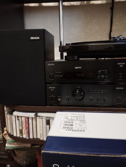 Музыкальный центр стойка DENON  с акустикой без проигрывателя винила