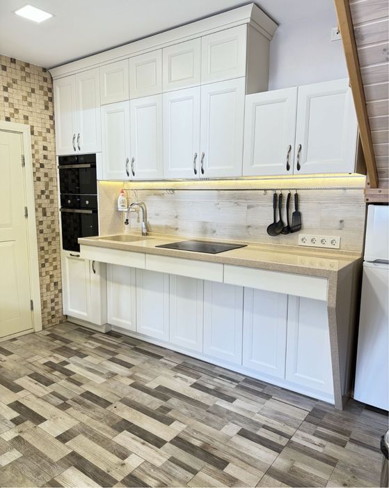 Сдам дом м Осокорки Славутич с басейном